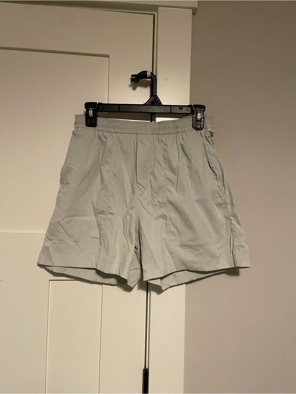 lululemon athletica Men's Light Gray Athletic Shorts